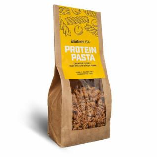 Förpackning med 16 snackpåsar med protein Biotech USA pasta - 250g